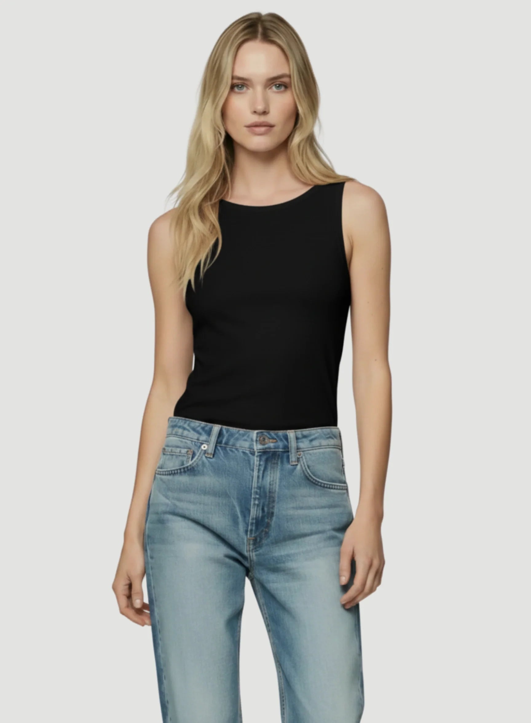 Camiseta sin mangas con cuello redondo y borde merrow suave al tacto